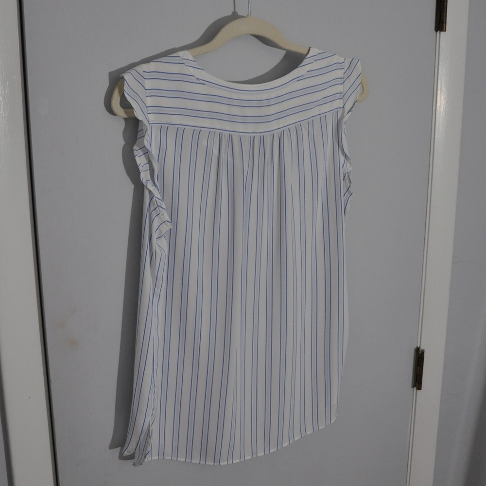 Loft Short Sleeve Flutter Top - image 5